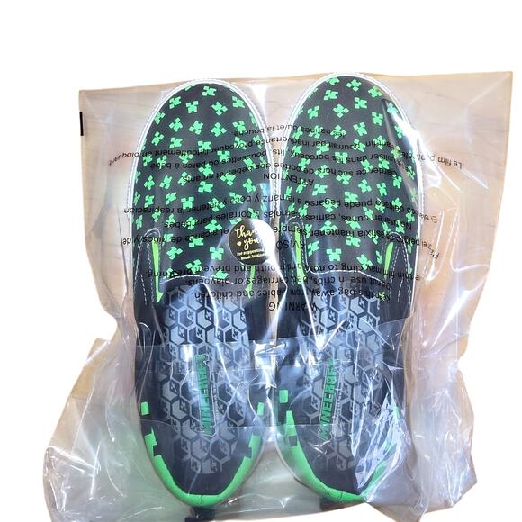 Minecraft Big Boys Size 5 Canvas Slip-on Sneakers Black, Green, White worn 1x - Picture 9 of 9